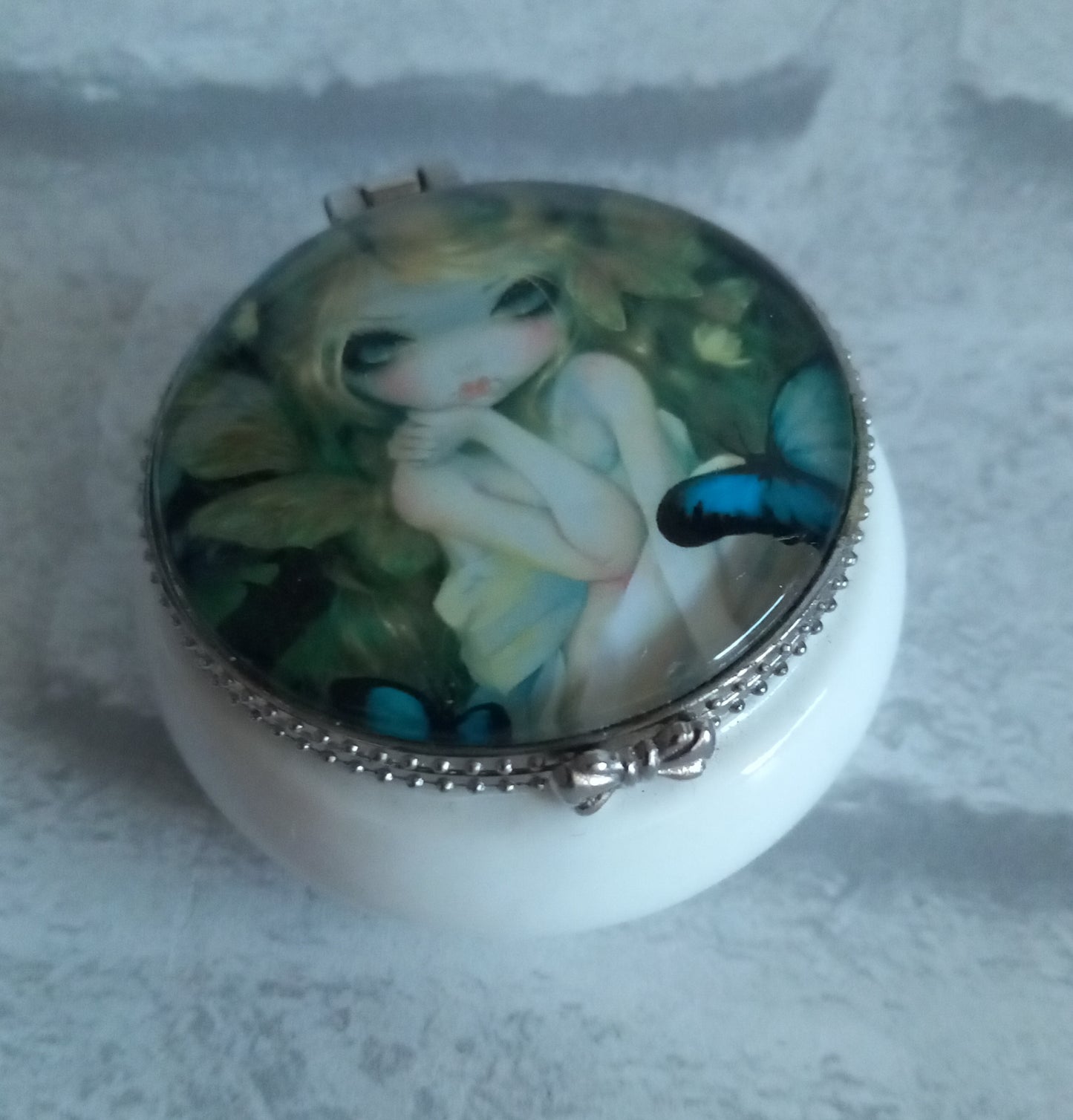 Lily Pill Box